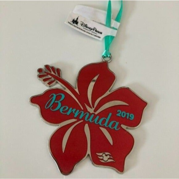 Disney Cruise Line DCL Magic Bermuda 2019 Hibiscus Metal Ornament NEW - Picture 1 of 5